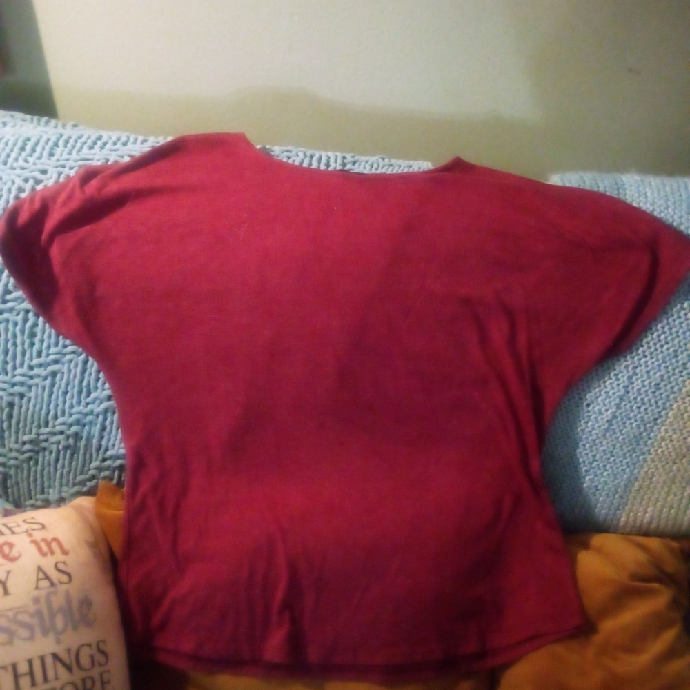 Oversized women's top, size Medium. Colette.